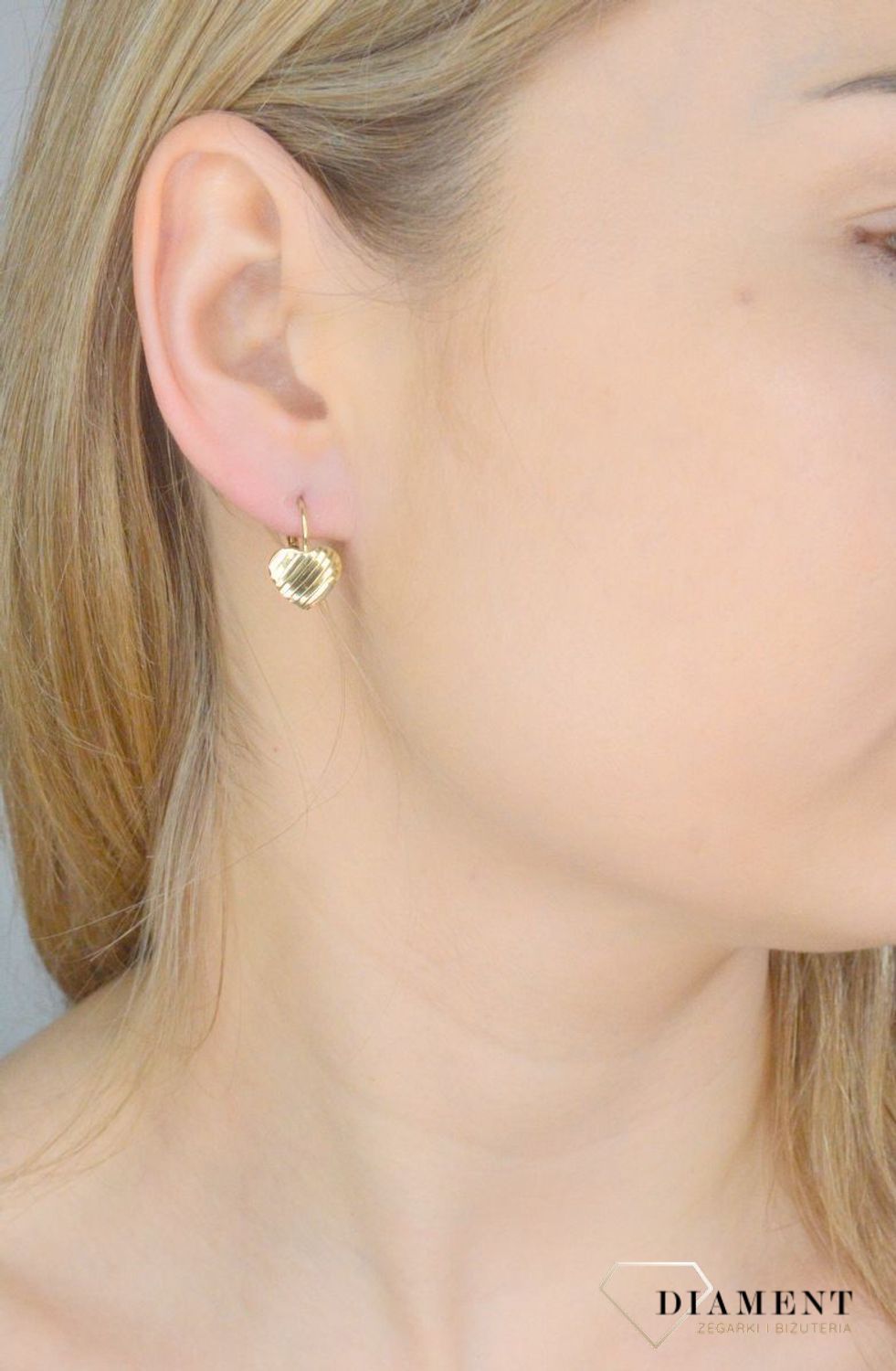 Złote kolczyki damskie 585 grawerowane serduszka KL 10141B.jpg